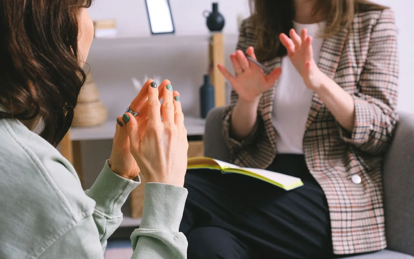 A calm setting for online and in-person counseling